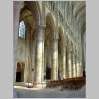 Soissons, photo Pierre Poschadel, Wikipedia, La nef et l'avant-nef de la cathédrale,2.jpg
